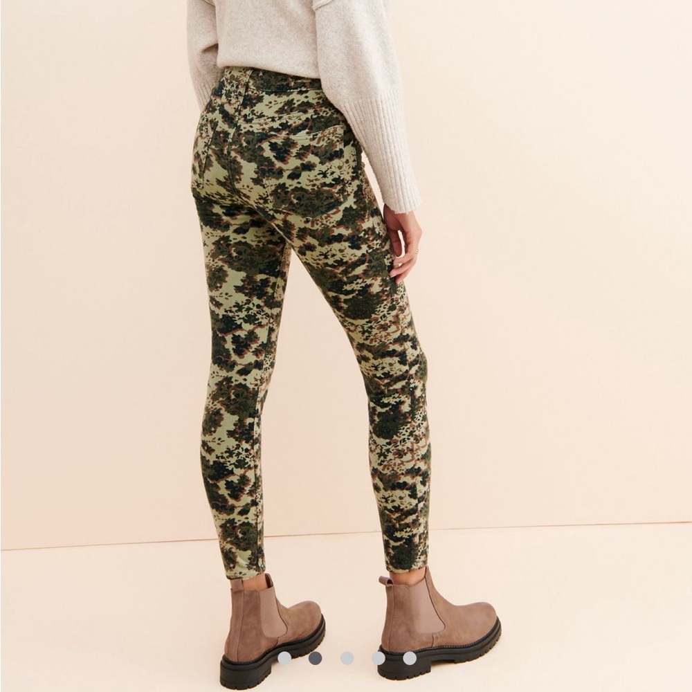 Pilcro High-Rise Button-Fly Skinny Corduroy Pants